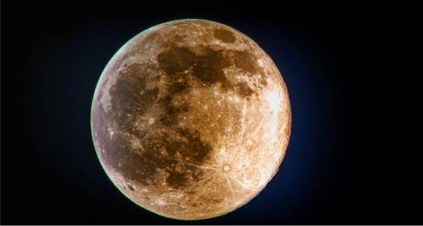 Earth's Atmosphere Has Been "Traveling" to the Moon for Billions of Years